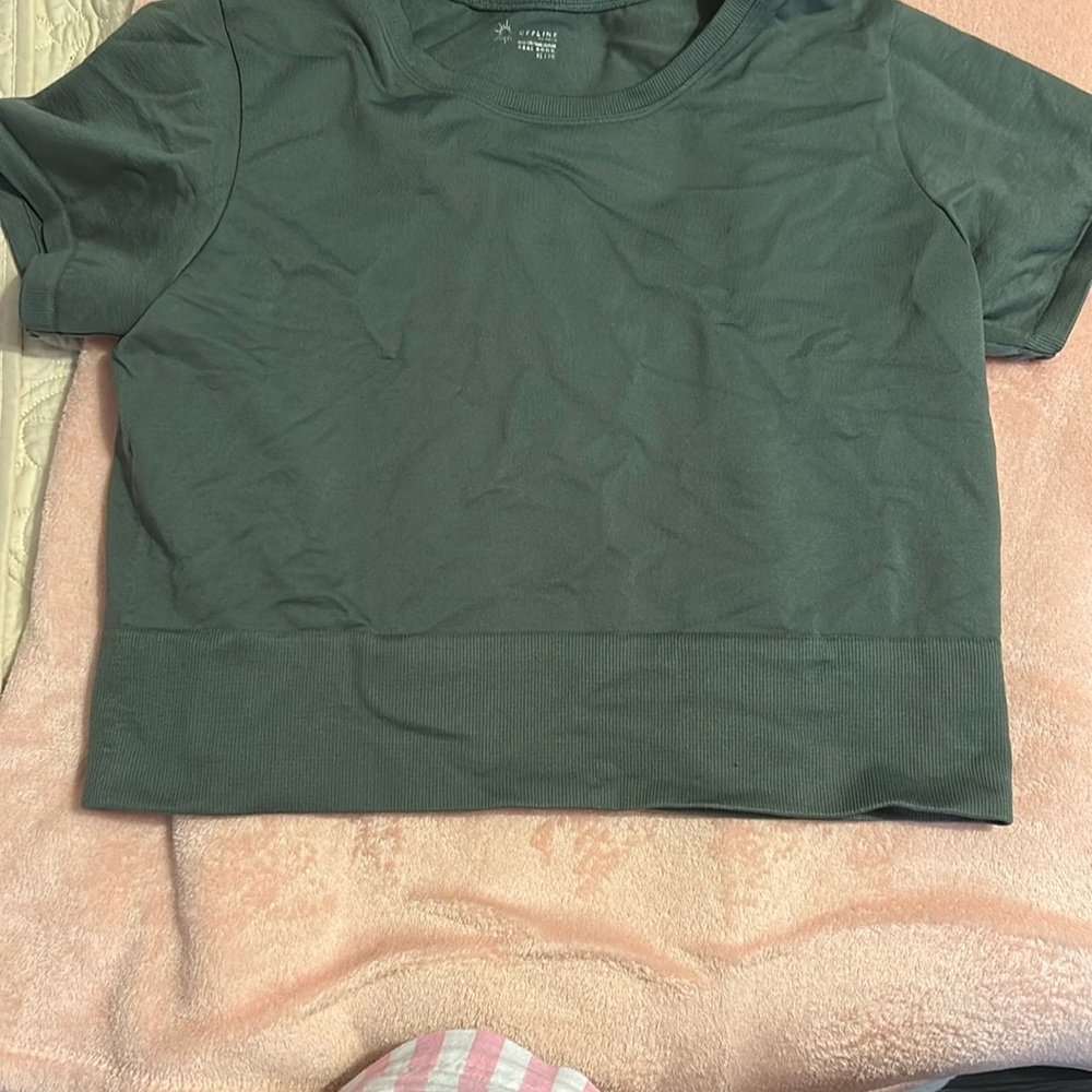 Offline by Aerie Sidewalk Seamless Crop Top in Green